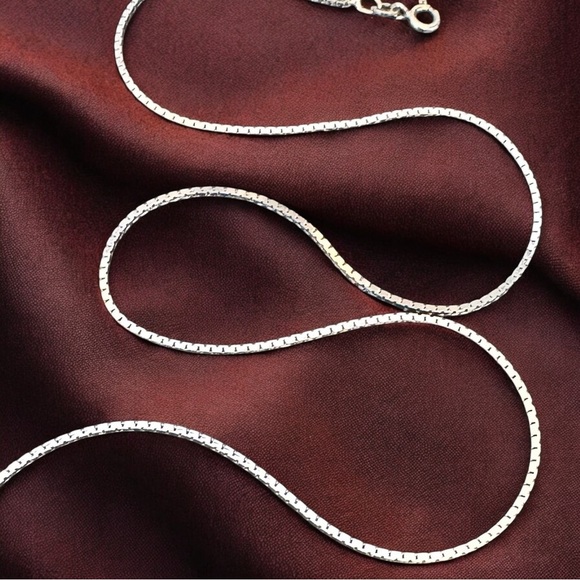 FGS Vior Italy 925 Venetian Box Chain (30”) - Picture 3 of 7